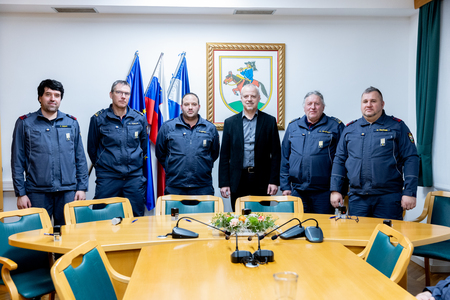 OBČINA PIVKA PODPIS POGODBE Z GASILCI 14.1.2026 - Valter Leban-0990